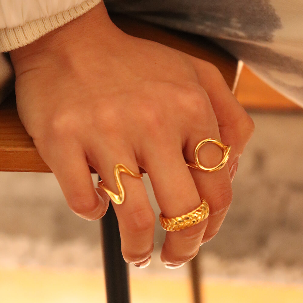 Vienna Gold Wave Ring